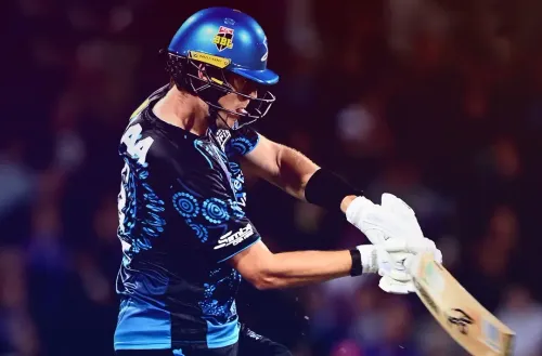 क्या लियाम स्कॉट की मेहनत बेकार साबित हुई? हरिकेंस ने स्ट्राइकर्स को 37 रन से हराया