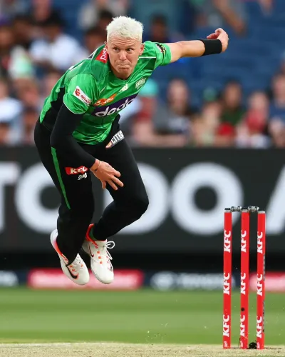 क्या मेलबर्न स्टार्स ने एडिलेड स्ट्राइकर्स को हराकर प्वाइंट्स टेबल में पहला स्थान हासिल किया?