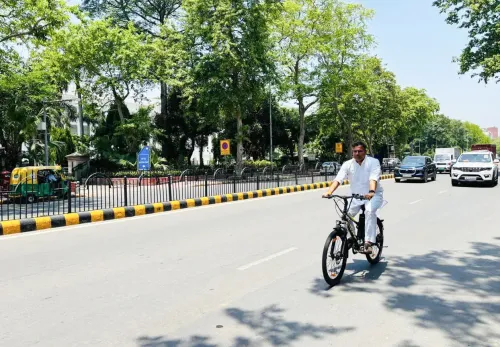 परवेश वर्मा की साइकिल यात्रा — NDMC कन्वेंशन सेंटर, नई दिल्ली