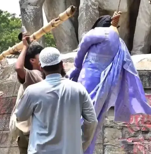Is Bangladesh's Radical Islamist Group Demanding the Dissolution of Women's Reform Body?