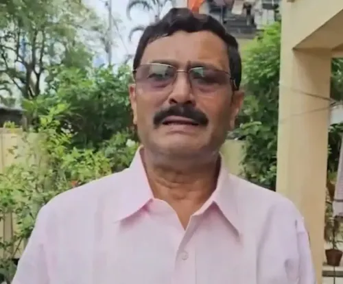 पश्चिम बंगाल पुनर्मतदान: NDA का आरोप — TMC ने EVM पर लगाए फर्जी स्टिकर, चुनाव आयोग का फैसला सही