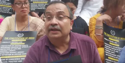 पश्चिम बंगाल पोस्ट पोल हिंसा: TMC का विधानसभा में धरना, कुणाल घोष बोले- 'गरीबों के घर तोड़े जा रहे'