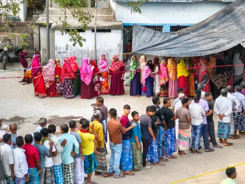 Bengal polls: ECI orders re-polling in 15 booths in South 24 Parganas on May 2