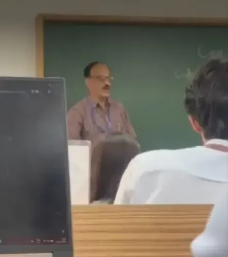 Bengaluru University Professor Faces FIR for Calling Student a 'Terrorist'
