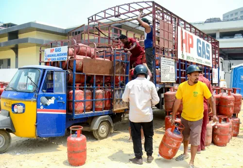 Bengaluru: LPG Supply Efforts in Shivajinagar During Cylinder Shortage