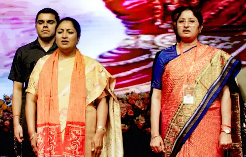 दिल्ली की मुख्यमंत्री रेखा गुप्ता ने कोलकाता में 'महिला सम्मेलन' में अपनी उपस्थिति दी