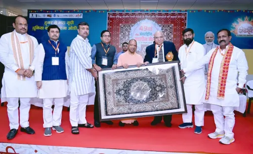 क्या भदोही में अंतरराष्ट्रीय कालीन मेला शुरू होते ही सीएम ने टैरिफ पर क्या कहा?
