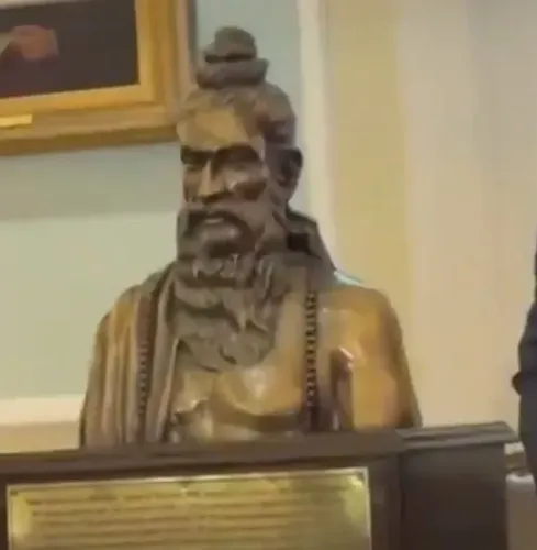 एडिनबर्ग के रॉयल कॉलेज ऑफ सर्जन्स में महर्षि सुश्रुत की कांस्य प्रतिमा स्थापित, भारतीय चिकित्सा विरासत को वैश्विक सम्मान