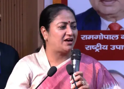 क्या भारतीय अपने देश की अर्थव्यवस्था को खुद बहुत बड़ा कर सकते हैं? : सीएम रेखा गुप्ता