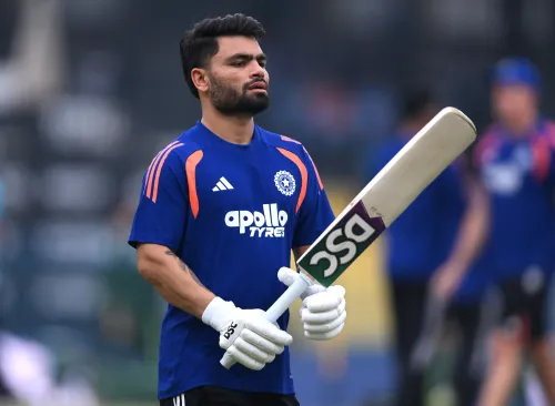 भारतीय क्रिकेटर रिंकू सिंह के पिता का निधन, कैंसर से लम्बी लड़ाई के बाद ली आखिरी सांस