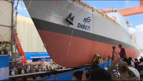 भारतीय नौसेना को मिली स्वदेशी गश्ती पोत 'श्रुति', GRSE कोलकाता में हुआ जलावतरण