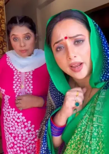 क्या भोजपुरी अभिनेत्री रानी चटर्जी ने मां के साथ शेयर किया मजेदार वीडियो?