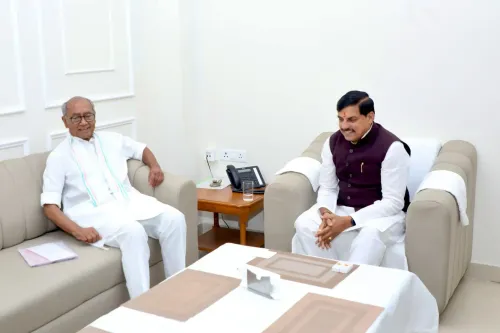 भोपाल में दिग्विजय सिंह-मोहन यादव मुलाकात: गेहूं उपार्जन संकट और श्रीराम महायज्ञ आमंत्रण पर हुई चर्चा