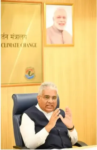 Bhupender Yadav Facilitates MoUs for Urban Road Greening in NCR