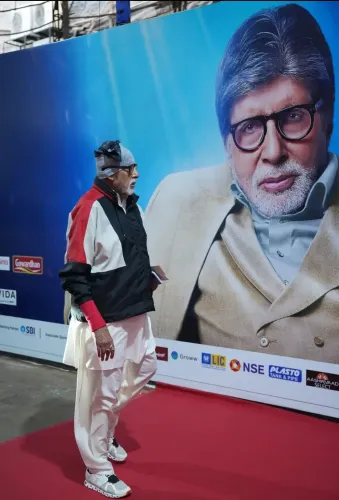 Is Big B Thrilled to Share Billboards with Abhishek, Akshay & SRK?