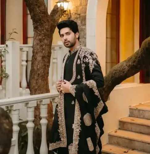 Why Did Armaan Malik Advise Amaal to Keep Distance from Tanya Mittal?