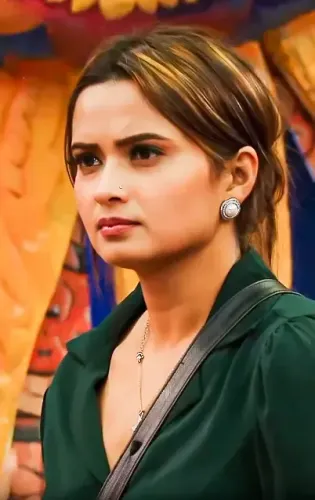 Did Neelam Giri's T-Shirt Trick Spark Controversy on Bigg Boss 19?