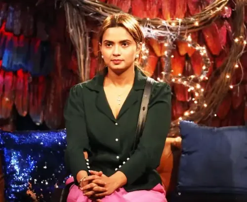 What Caused the Explosive Clash Between Neelam Giri and Farrhana Bhatt in Bigg Boss 19?