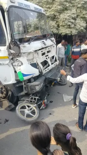बिहार: अनियंत्रित ट्रक ने ऑटो और बाइक को मारी टक्कर, पांच की मौत