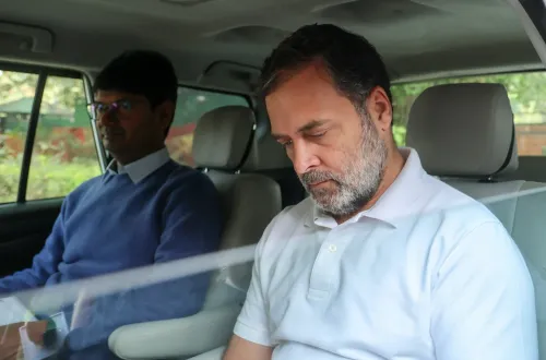 क्या बिहार चुनाव नतीजों ने यूपी के विपक्षी दलों के समीकरण बिगाड़ दिए हैं?