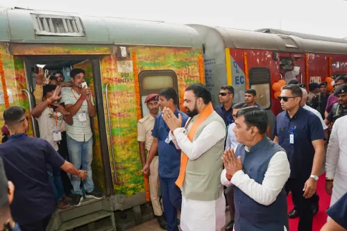 Bihar CM Links State Initiative to Modi's 'Ek Bharat' Vision