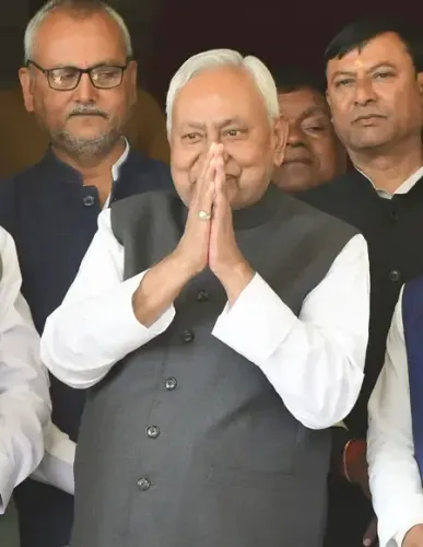 Did Bihar CM Transfer Rs 10,000 Each to 25 Lakh Women Under Mukhyamantri Mahila Rojgar Yojana?