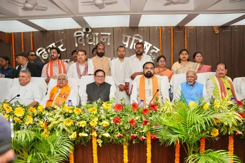 Bihar CMO administers oath to Sanjay Prakash, Sunil Kumar Singh