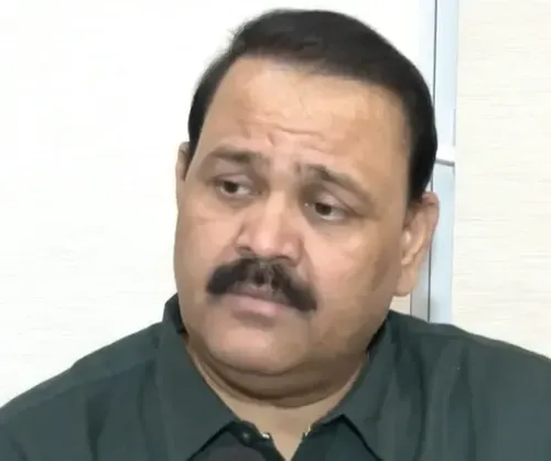 क्या कांग्रेस सांसद मनोज कुमार ने चुनाव आयोग पर 'वोट चोरी' का आरोप लगाया?