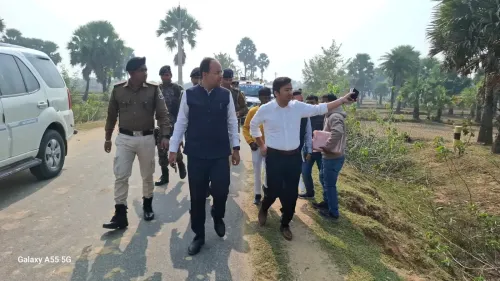 क्या गयाजी में डोभी-चतरा रोड पर प्रस्तावित इंडस्ट्रियल पार्क निर्माण कार्य तेज हो रहा है?