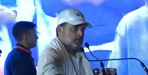 क्या कटिहार में 'वोटर अधिकार यात्रा' के दौरान राहुल गांधी ने भाजपा पर निशाना साधा?