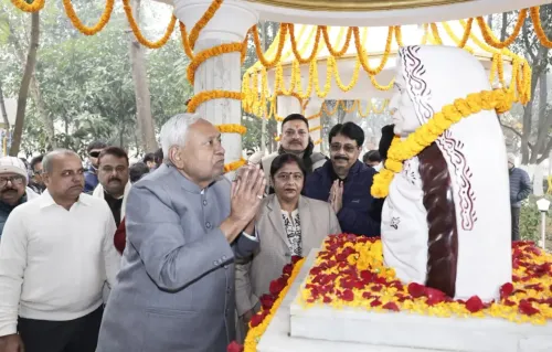 क्या बिहार के सीएम नीतीश अपने पैतृक गांव कल्याण बिगहा पहुंचे, मां की पुण्यतिथि पर दी श्रद्धांजलि?