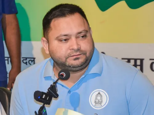 TRE-4 वैकेंसी नहीं, लाठीचार्ज जारी — तेजस्वी यादव का NDA पर बड़ा हमला