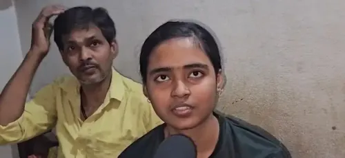 बिहार में मैट्रिक परीक्षा में सुहानी सोनम का शानदार प्रदर्शन, खुशी का इजहार किया