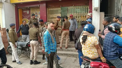 क्या बिहार के मुजफ्फरपुर में अपराधियों ने बैंक के गेट पर पेट्रोल पंप कर्मी से 3.05 लाख रुपए लूटे?