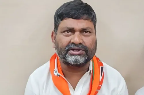 Why Did the Jan Suraaj Candidate from Munger Join the BJP Just Before Voting?