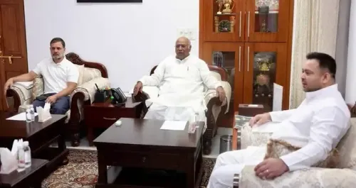 Bihar Elections: Tejashwi Yadav Engages with Kharge, Rahul Gandhi for Strategy Talks and Seat Sharing