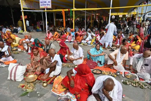 गयाजी पितृपक्ष मेला 2026: अब तक 28 लाख 43 हजार श्रद्धालु पहुंचे, फल्गु तट पर पिंडदान की उमड़ी भीड़