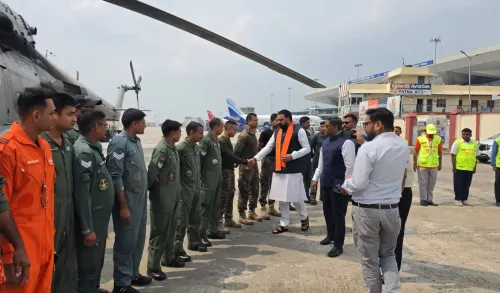 बिहार बाढ़: सारण में IAF हेलिकॉप्टरों की 15 उड़ानों से 28 टन राशन एयर ड्रॉप