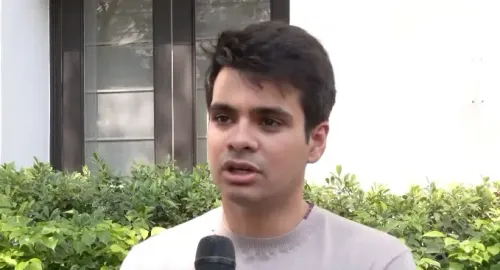 बीकानेर हाउस प्रदर्शनी विवाद: रेहान वाड्रा बोले — 'पॉलिसी पढ़कर चुनी थीं 70 तस्वीरें, फिर भी हटाने का फरमान'