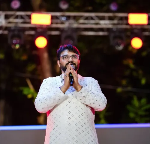 क्या कोलकाता की गलियों से बॉलीवुड और राजनीति तक, आवाज से बनाई बाबुल सुप्रियो ने पहचान?