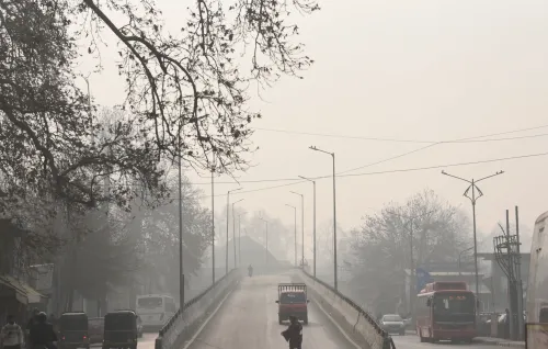 What Are the Winter Challenges Facing Kashmiris?