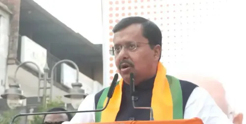 BJP अध्यक्ष नितिन नवीन ने दिल्ली में 'लोकतंत्र बचाओ' पदयात्रा का नेतृत्व किया, राहुल गांधी पर तीखा हमला