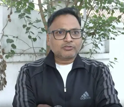 संतों को राजनीतिक विवाद में घसीटना गलत, आशुतोष वर्मा का बयान