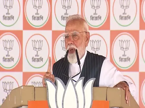 PM Modi Promises Balanced Approach Between Doles and Jobs in West Bengal