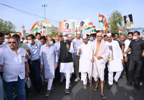 Gehlot Highlights BJP's Internal Conflicts Amidst Raje Controversy