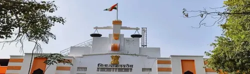 What Happened at Rewa District Court Following a Bomb Threat?