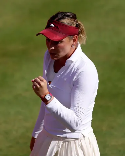 Boulter beats top seed Rybakina 7-5 2-6 7-5 to reach Queen's Club semis