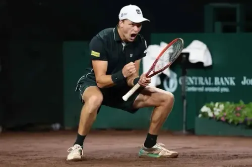 Brooksby Stuns Paul in Houston, Set to Face Tiafoe for Championship