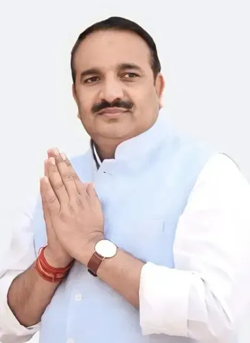 बसपा विधायक उमाशंकर सिंह के निवास पर छापे, मंत्री दिनेश प्रताप सिंह ने जताई कड़ी आपत्ति