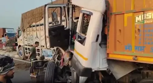 बुलढाणा में ट्रक की भीषण टक्कर, एक की जान गई और दो लोग गंभीर रूप से घायल